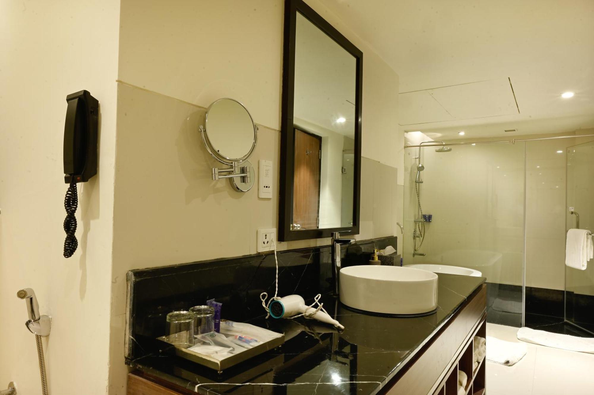 加尔各答威万塔em岔路酒店 外观 照片 Bathroom