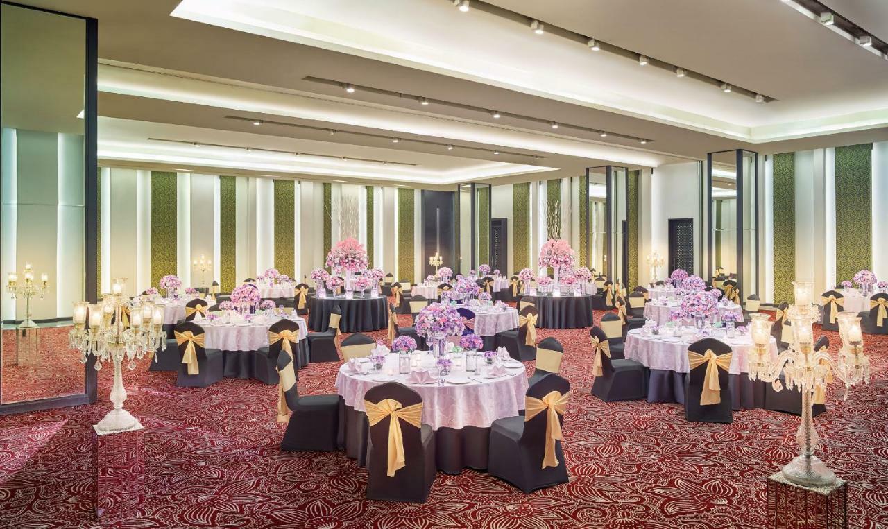 加尔各答威万塔em岔路酒店 外观 照片 The ballroom at the hotel